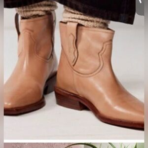 NWOB FREE PEOPLE SUNDAY SALOON BOOTS!